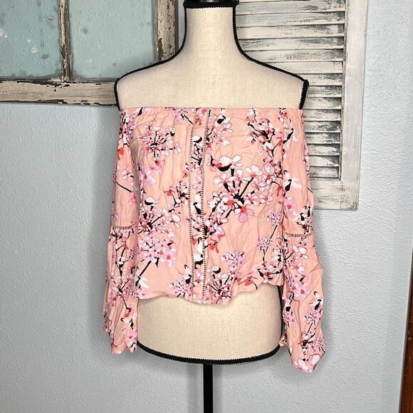 Cupcakes And Cashmere Cherry Blossom Off Shoulder Blouse Crop Top Trim Size Extr - Picture 1 of 11